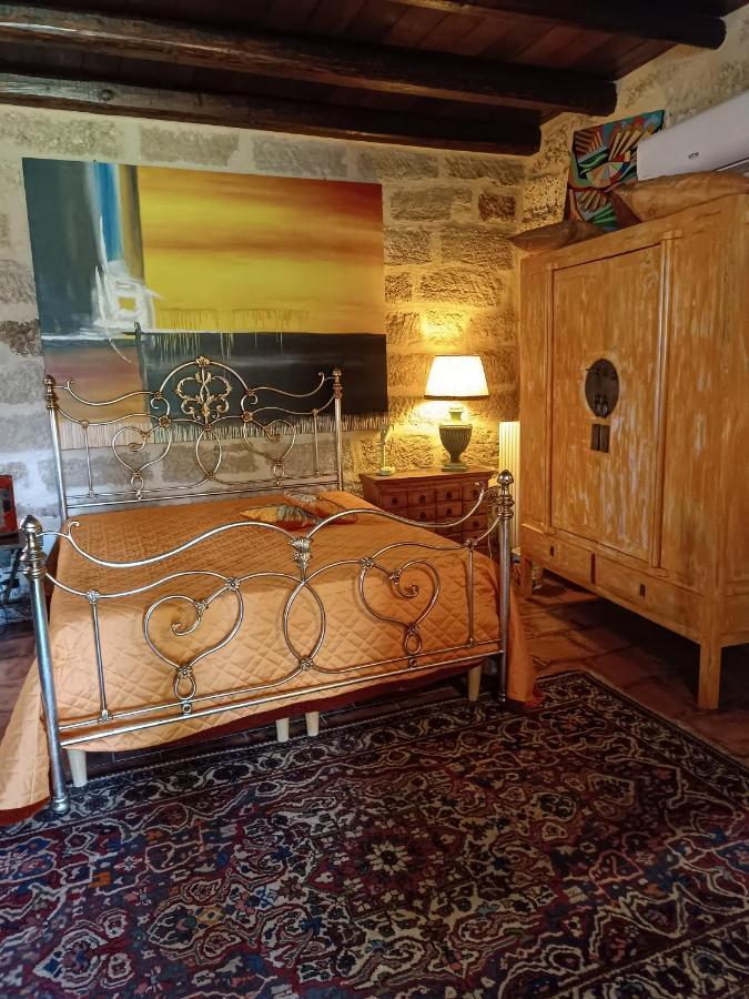 Casolare Giummari Bed & Breakfast Карини Екстериор снимка