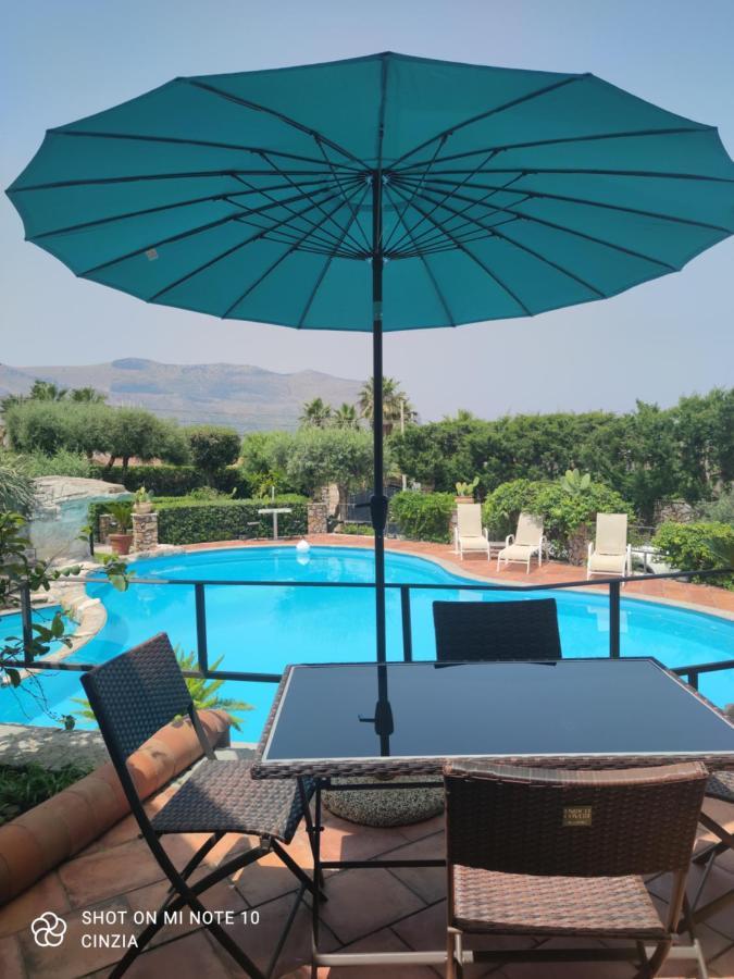 Casolare Giummari Bed & Breakfast Карини Екстериор снимка